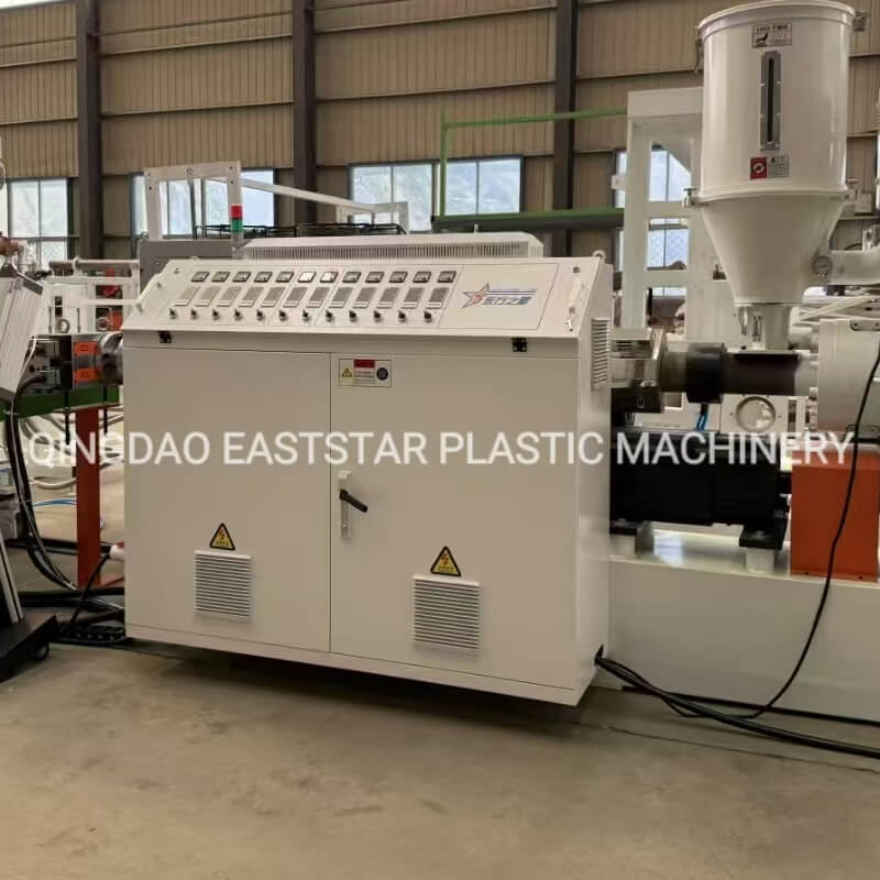 पशुधन प्रजनन के लिए एक-दो पीवीसी प्रोफ़ाइल उत्पादन लाइन